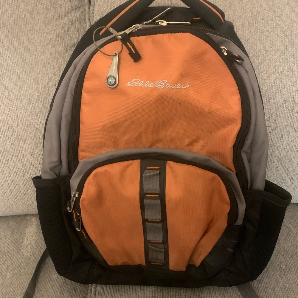 Eddie Bauer adventure 30L  free cool air backpack  new condition